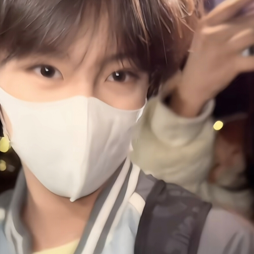 为何你的眼睛总是亮晶晶