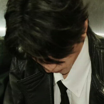 蒋易is a vampire～