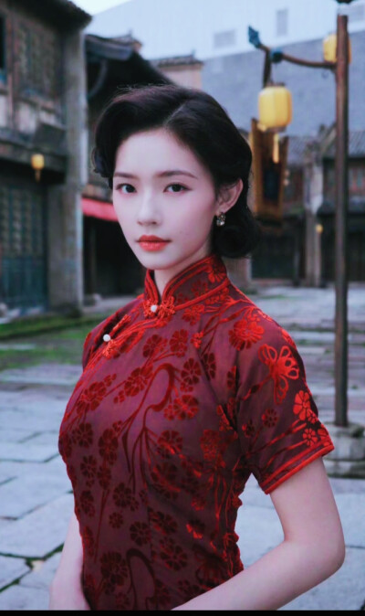 林允