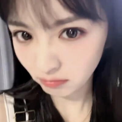 皱眉小猫