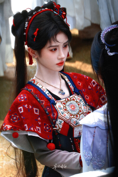 鞠婧祎