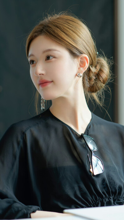 许我耀眼 许妍 赵露思