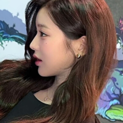 狂热女粉丝来了