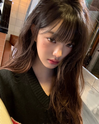 张元英