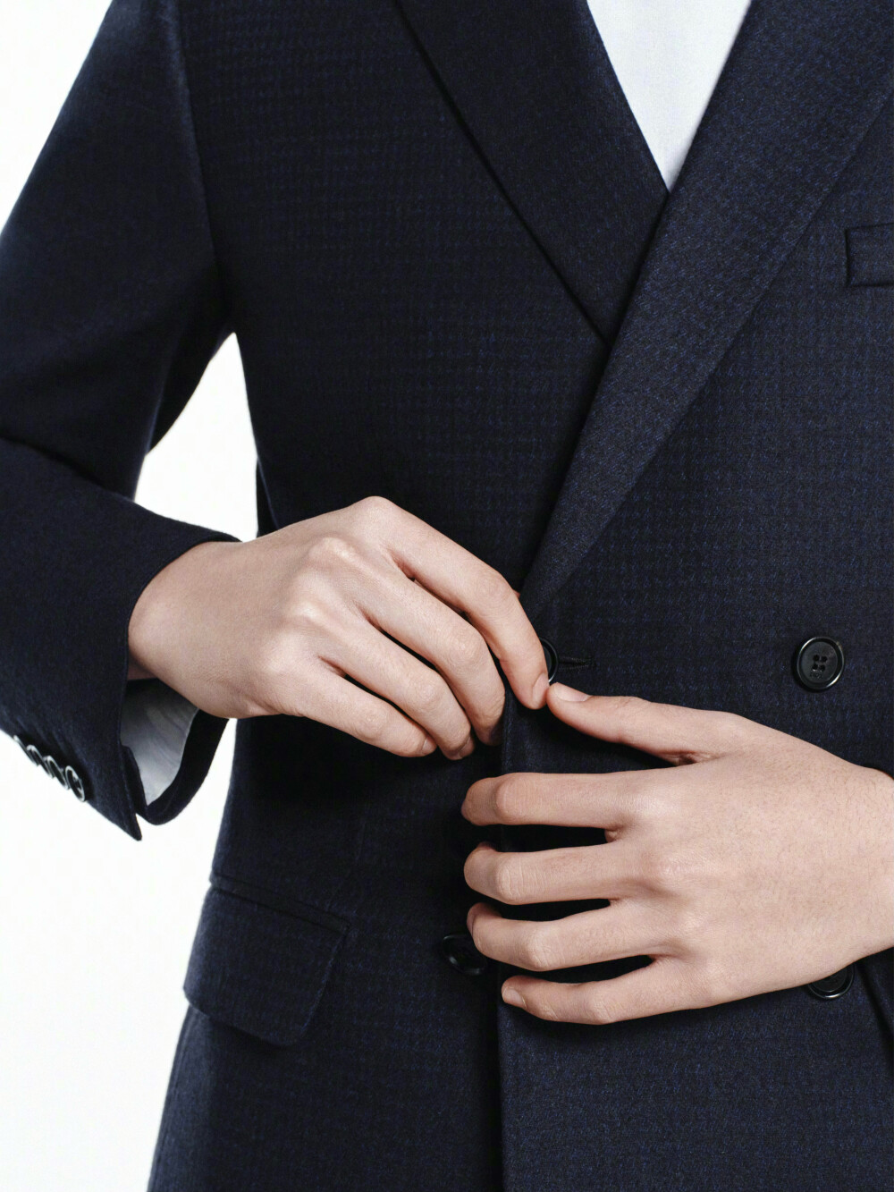 荣梓杉
Dior西服