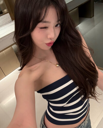 张元英