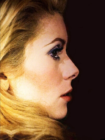 Catherine Deneuve 