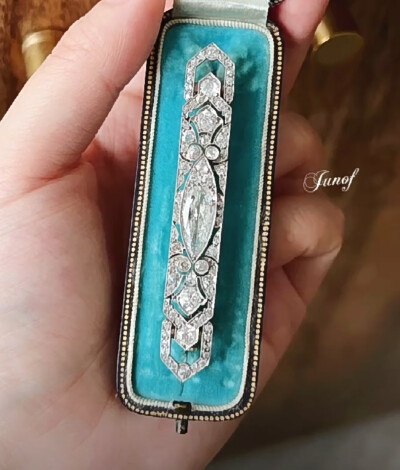 art deco 时代 风格 珠宝