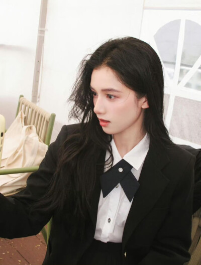 张婧仪