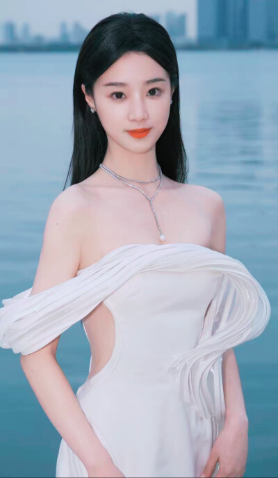王小亿