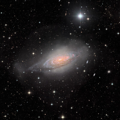 狮子座 NGC3521