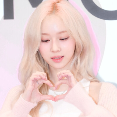 金玟庭套图可二改9p 注明春山决