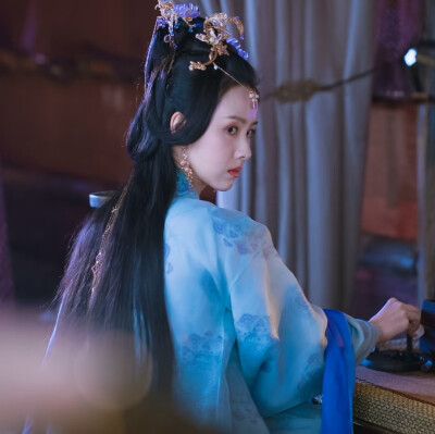 陈都灵