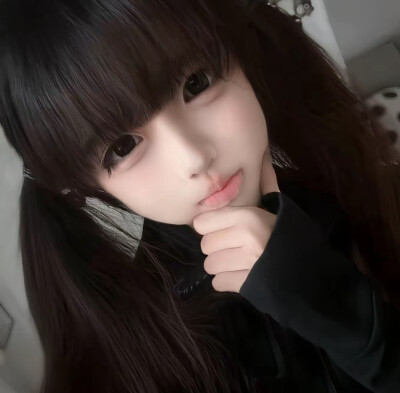 恐怕此人的颜值在我之上