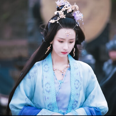 陈都灵