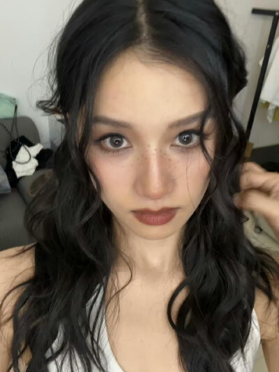 张婧仪