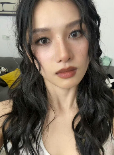 张婧仪