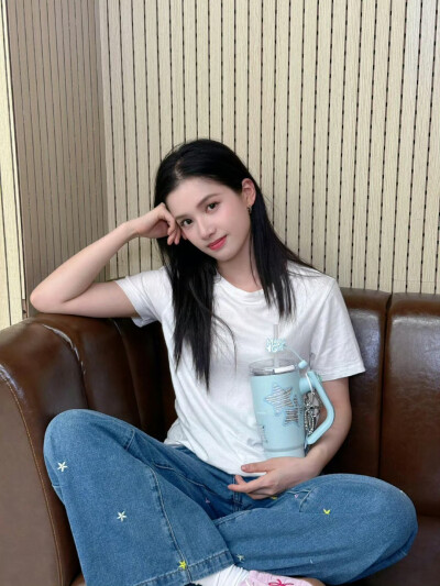 张婧仪