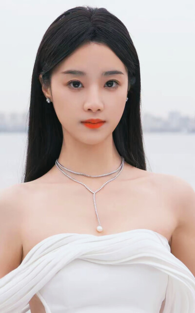 王小亿