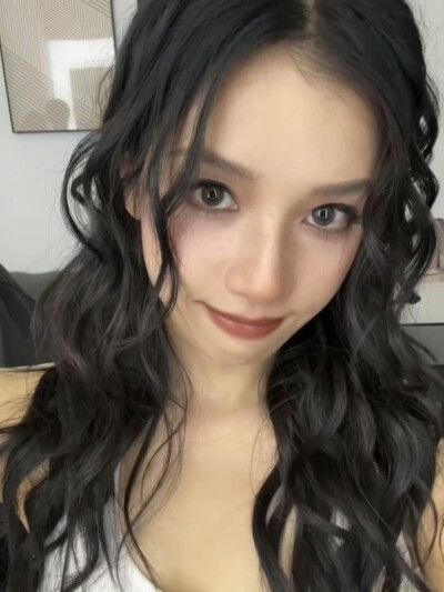 张婧仪