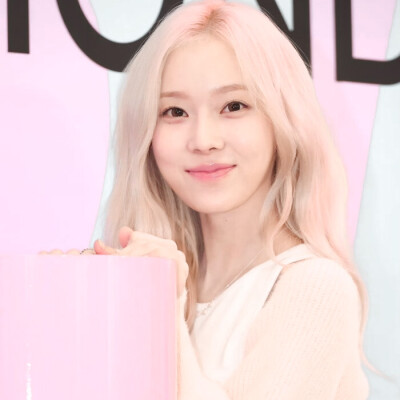 金玟庭套图可二改9p 注明春山决