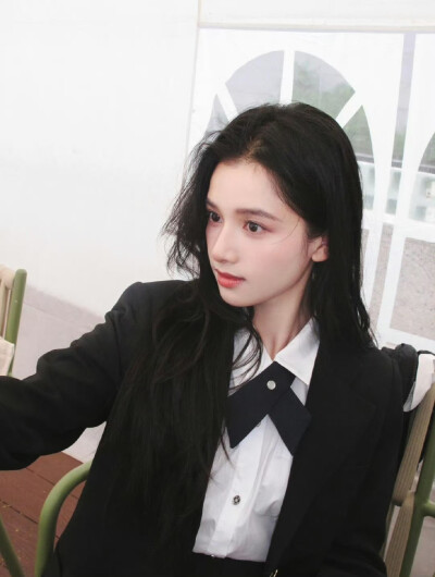 张婧仪