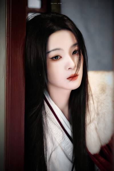 照镜辞