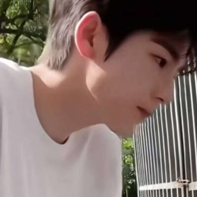 你改了状态好像在说爱