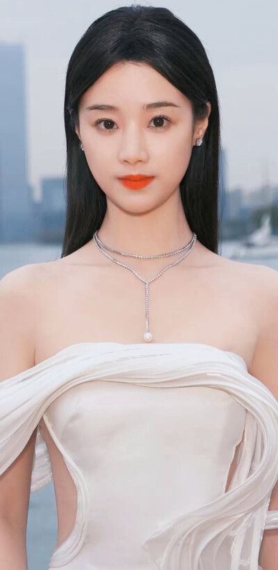王小亿