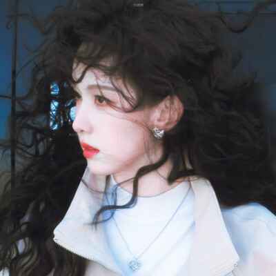 陈都灵