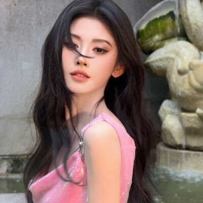 鞠婧祎