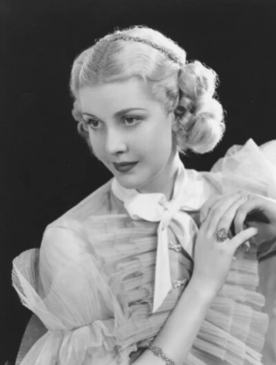 Anita Louise