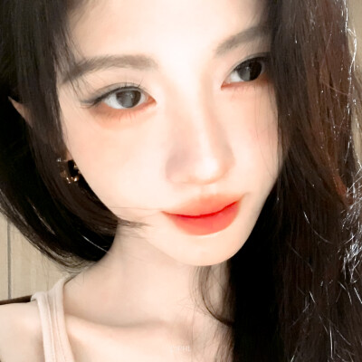 鞠婧祎