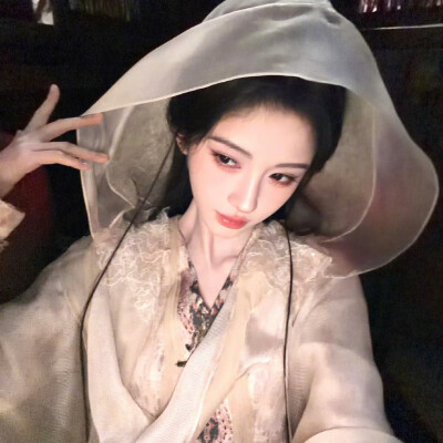 鞠婧祎