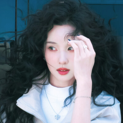 陈都灵