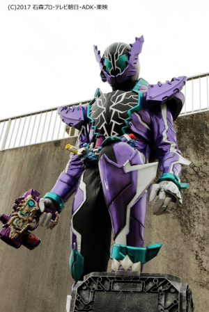 假面骑士恶霸，星云喷雾枪。《假面骑士创骑》。(侵权删)