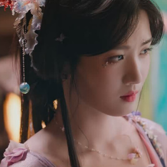 卢昱晓
入青云