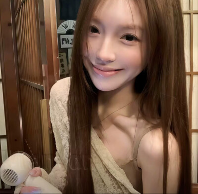 女