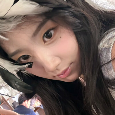 她如此美丽