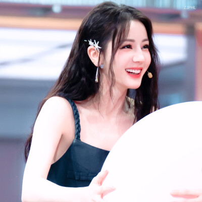 迪丽热巴