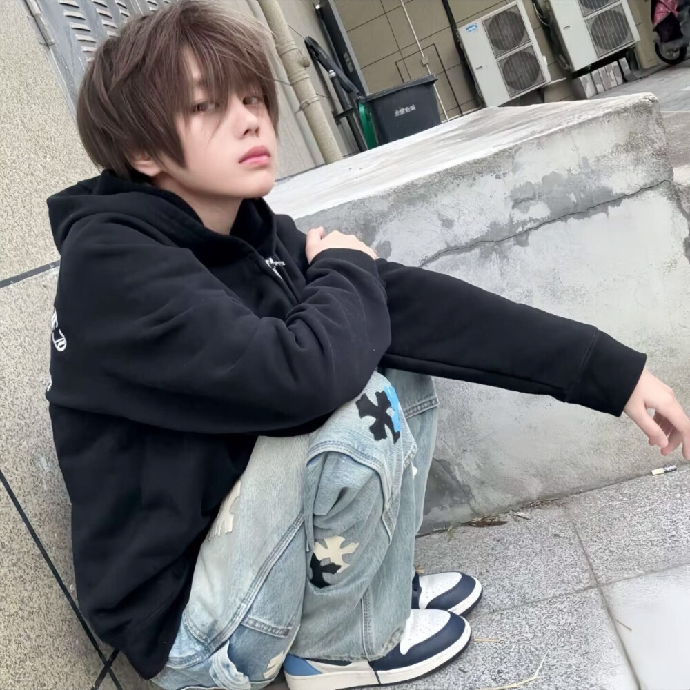 男头
二传头像注明出处