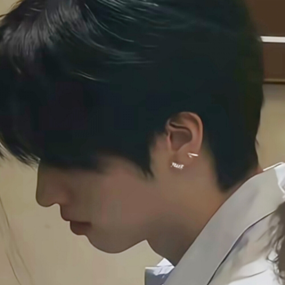 校园男神桃浦万