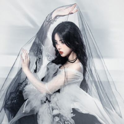 你当像鸟飞往你的山
杨超越
起司名札