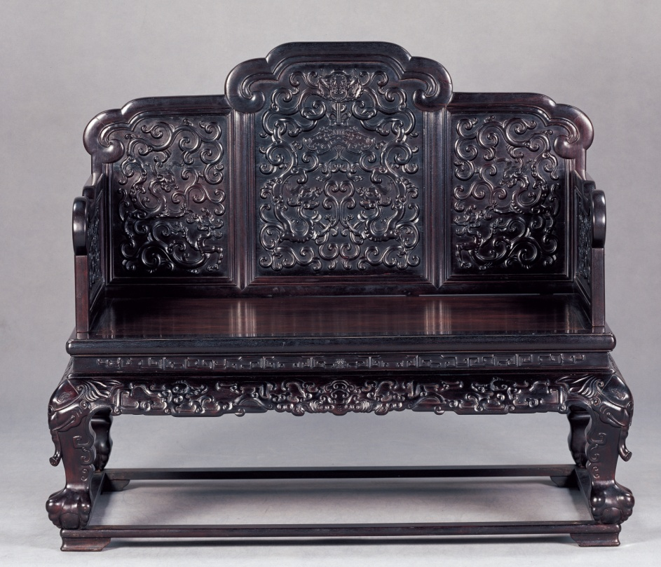 清乾隆 紫檀“苍龙教子”宝座
观复博物馆藏
