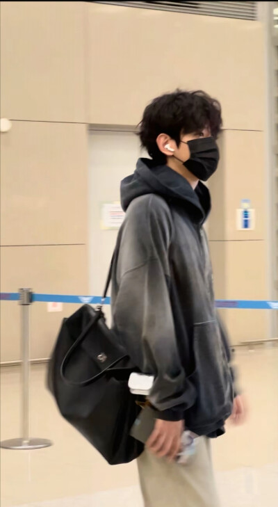 边伯贤吴世勋朴灿烈