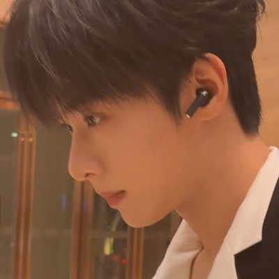 这个造型很适合他吧！