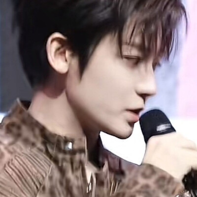 不值得我爱过你