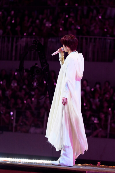 易烊千玺演唱会