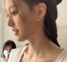 我要变成沈羽洁梦女了