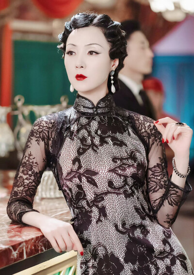 
姜宏波◎章 梅◎筑梦情缘